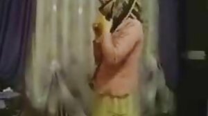 சிவப்பு-தலை