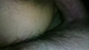 முதிர்ந்த ஹோஸ் குடங்கள் சுழற்றப்பட்டன