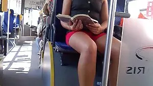 பார்ட்டி லெஸ்பியன்கள் நக்குவதும் விரலிடுவதும்