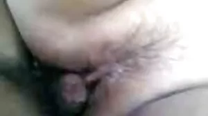 பிக்காக்கை உறிஞ்சும் முன் குட்டி டீன் சுயஇன்பம் செய்கிறார்