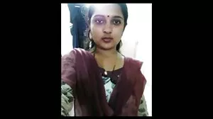 அரபு MILF கலி லீ, வளர்ப்புப் பிள்ளைகளின் இறைச்சிச் சேவலை விழுங்குகிறார்