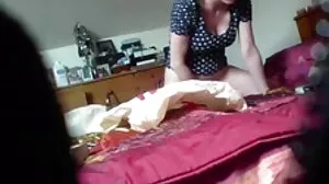 Fat Phoenixxx BBW அவளது புண்டை சாப்பிட்டு ஆழமாக புணர்கிறது