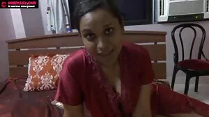 சுசானா மெலோ ஒரு க்ரீம்பைக்காக இரட்டை களமிறங்கினார்